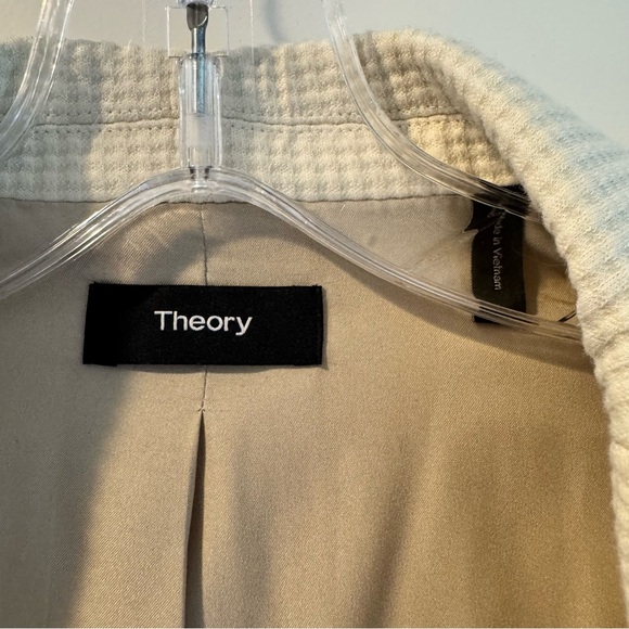 Theory Ivory & Tan Blazer | Size 0 - Picture 2 of 5